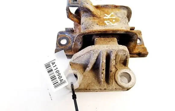 Opel Corsa D Engine mount bracket 
