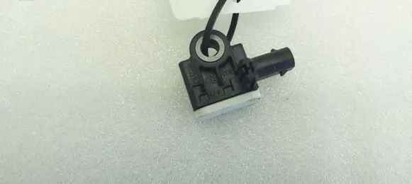 Mercedes-Benz A W176 Airbag deployment crash/impact sensor A1668210151
