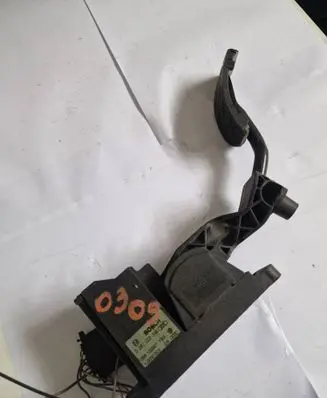 Audi A3 S3 8P Accelerator throttle pedal 0281002346 1J2721503 088100927