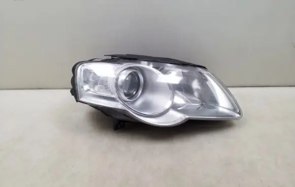 Volkswagen PASSAT B6 Headlight/headlamp 3C0941006S