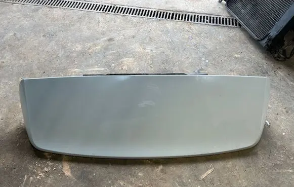 Volvo XC40 Tailgate/trunk spoiler 31488325 BP8BA