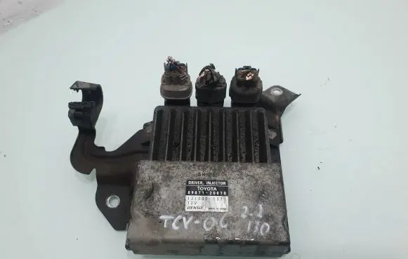 Toyota Corolla Verso AR10 Fuel injection control unit/module 8987120070
