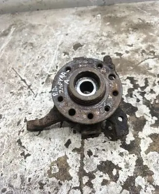 Opel Zafira A Front wheel hub 