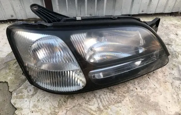 Subaru Outback Headlight/headlamp
