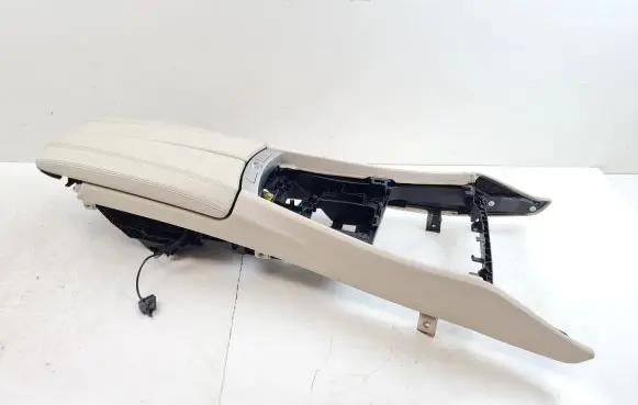 BMW 5 GT F07 Armrest 9178799 9215827 9185172