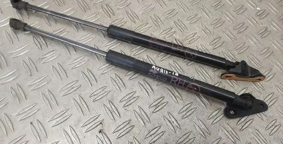 Toyota Auris E180 Tailgate/trunk strut/damper 6896002170 6895002180