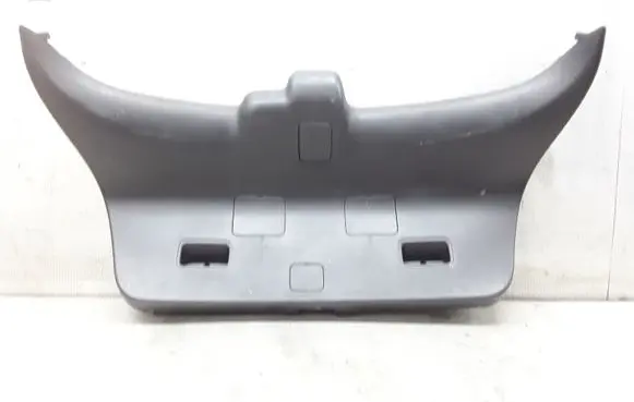 Toyota Avensis T250 Tailgate trim 6775005060