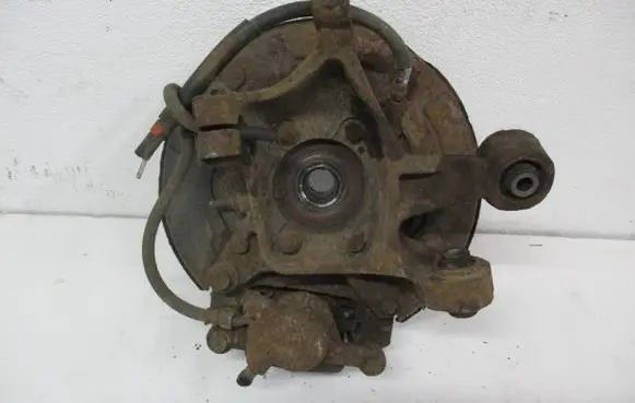 Subaru Forester SH Rear wheel hub spindle/knuckle 
