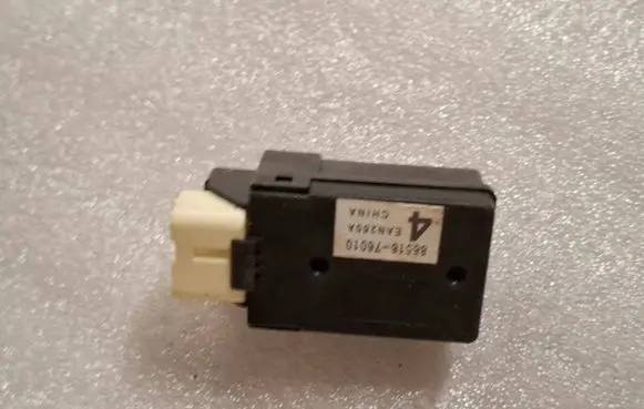 Lexus CT 200H Other control units/modules 8651676010 EAN260A