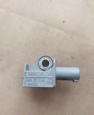 Mercedes-Benz C W204 Airbag deployment crash/impact sensor A2048201985 04896011AB 5WK43584