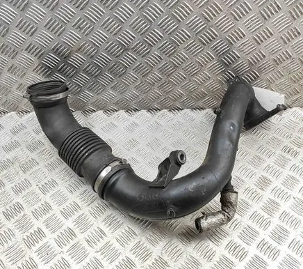 Opel Movano C Air intake duct part 165763705R