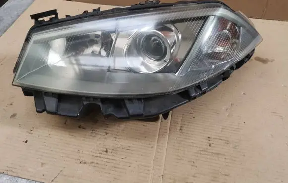 Renault Megane II Headlight/headlamp 551-1160L-LHD-H