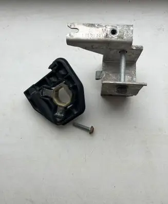 BMW 3 F30 F35 F31 Radiator mount bracket 7245796 10505201