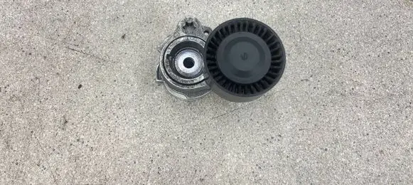 BMW M6 Generator/alternator belt tensioner 7549873 11287549873