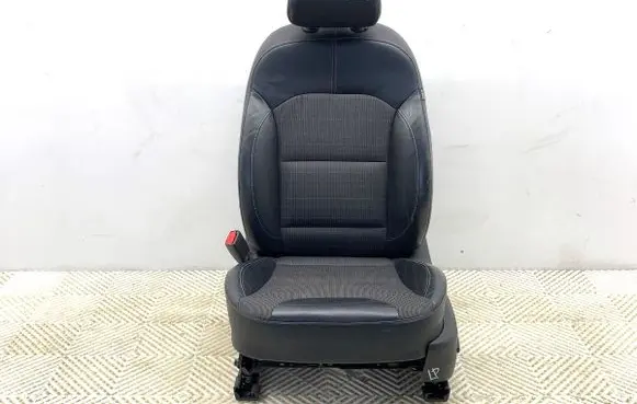 KIA Niro Front driver seat 