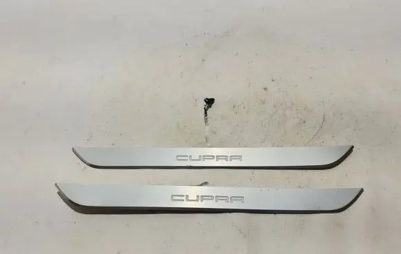 Cupra Formentor Front sill trim cover 5F4947417D