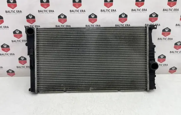 BMW 3 F30 F35 F31 Coolant radiator 7600511 1527231 M151515B