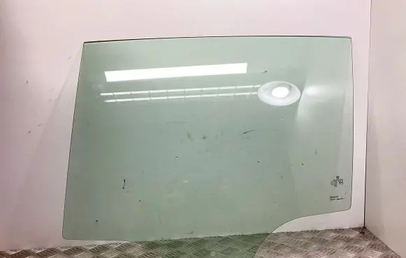 Volkswagen Golf VII Rear door window glass 5G6845025