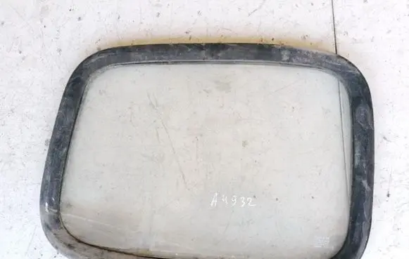 Renault Master I Front door window glass four-door