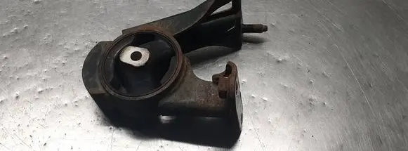 Toyota Auris 150 Engine mount bracket