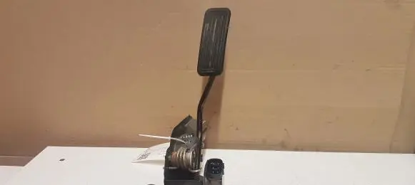 Toyota Avensis T250 Accelerator throttle pedal 7811135030