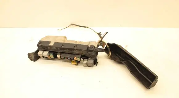Toyota Avensis T250 Fuse box set CDS30A