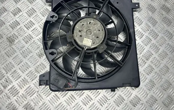 Opel Zafira B Radiator cooling fan shroud 24467442 0130403967