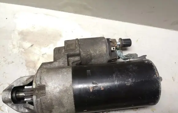 Mercedes-Benz ML W164 Starter motor A0061515601 0001109262
