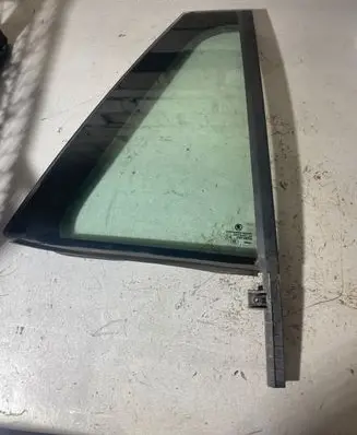 Skoda Fabia Mk3 (NJ) Rear side window DOT618M321AS2 43R00351 E000233