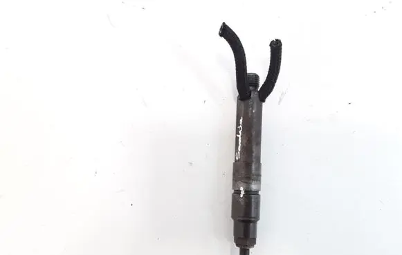 Skoda Octavia Mk1 (1U) Fuel injector 028130202P