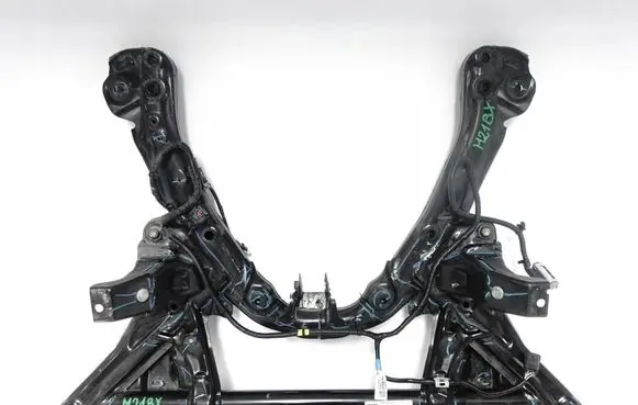 Tesla Model Y Front piece kit 104453101B