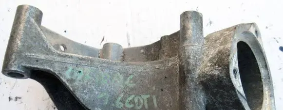 Opel Zafira C Driveshaft support bearing bracket 13349212