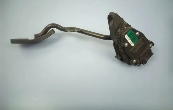Audi A4 S4 B6 8E 8H Accelerator throttle pedal 8E2721523A