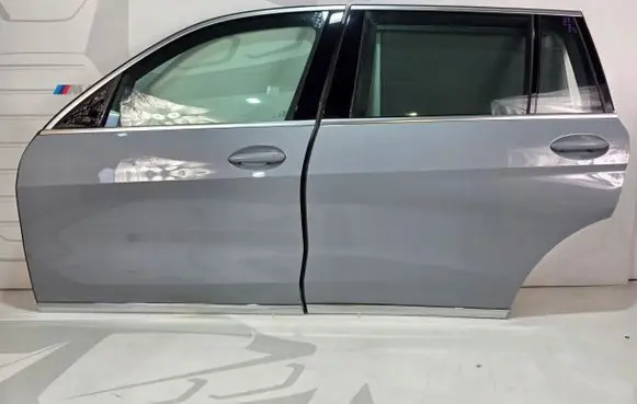 BMW X7 G07 Front door 