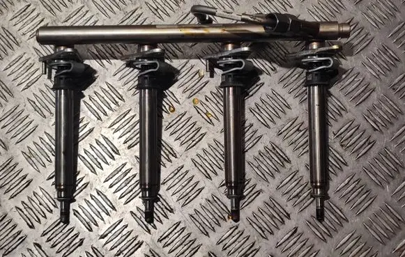 Fuel injectors set