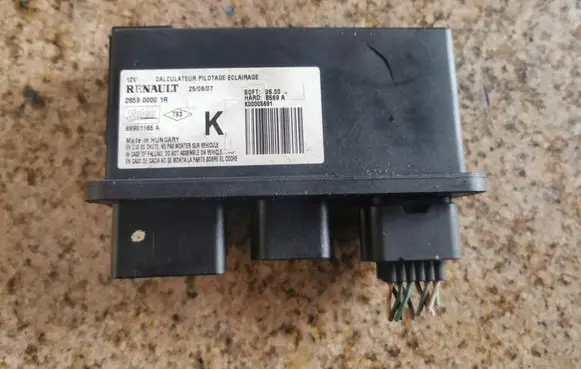 Renault Laguna III Xenon control unit/module 285800001R