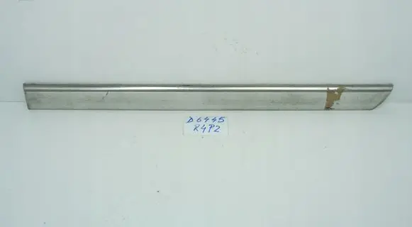 Mercedes-Benz C AMG W202 Rear door trim (molding) 2026909762