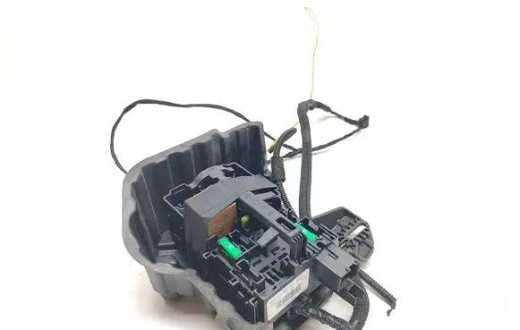Peugeot 208 Fuse box set 9812661980 A006C801 2010EC0