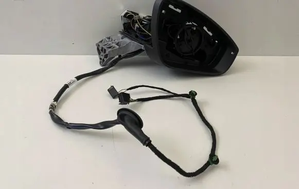 Skoda Enyaq iV Front door electric wing mirror 5LB857408M