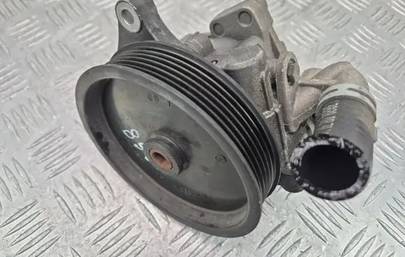 Mercedes-Benz C W204 Power steering pump A0064666801