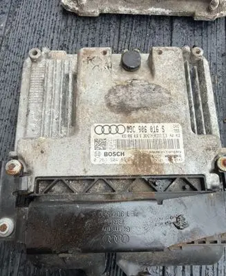 Audi A3 S3 A3 Sportback 8P Engine control unit/module 03C906016S 0261S04859