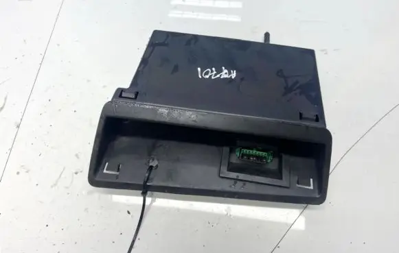 Peugeot 807 Glove box 1487877077 1846648