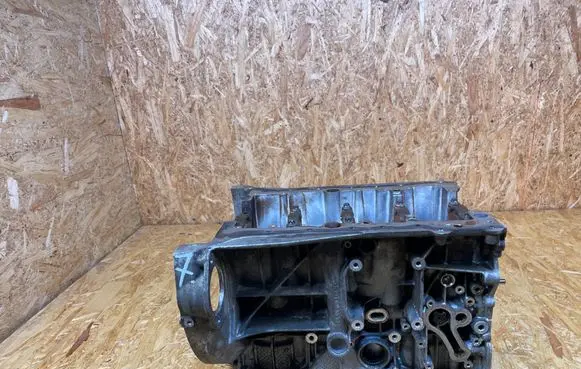 Mercedes-Benz C W205 Engine block R2740109902 274920