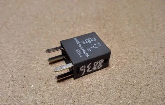 Opel Sintra Other relay 12088567 8362D3
