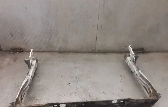 Toyota Verso Bottom radiator support slam panel