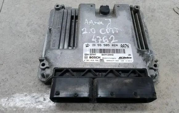 Opel Astra J Engine control unit/module ECU 5558502455579447