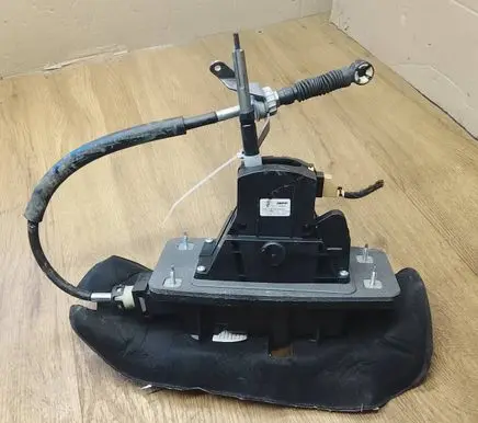 Porsche Macan (95B) Gear shifter/selector 95B713042AS