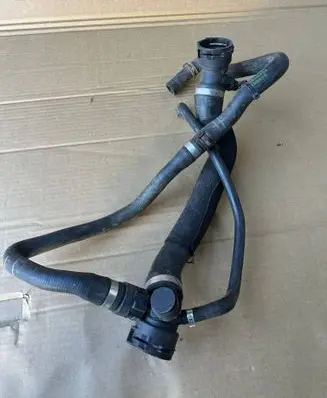 BMW X4 F26 Engine coolant pipe/hose 8571345