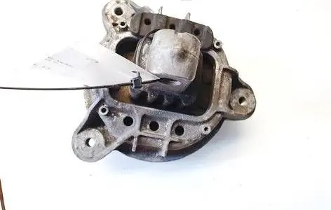BMW 5 GT F07 Engine mount bracket 678560201 6785602-01