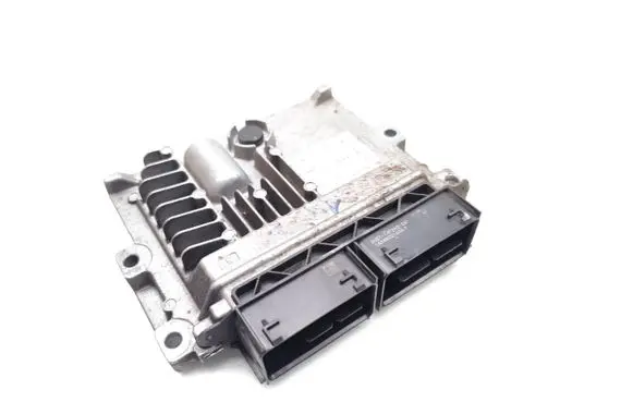 Ford Mondeo MK V Engine control unit/module DS71-12B684-XC 28575336 HS7A-12A650-CBA